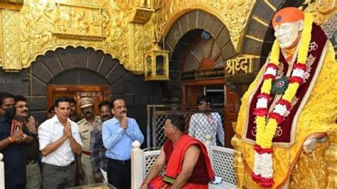 WATCH: Akshay Kumar visits Shirdi Sai Baba temple amid heavy security ...