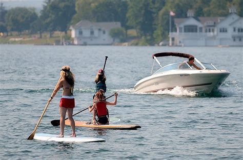 Skaneateles Lake Boat Rentals - File:Mailboat on Skaneateles Lake from Clift Park.jpg ...