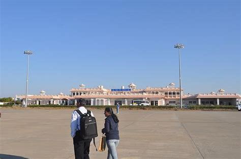 Airport in Bhuj, Flights from Bhuj, Facilities in Bhuj Airport