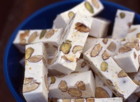 Homemade Nougat Recipe (Photo Tutorial)