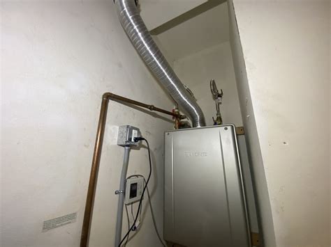 Water heater vent installation - Plumbing Inspections - InterNACHI®️ Forum