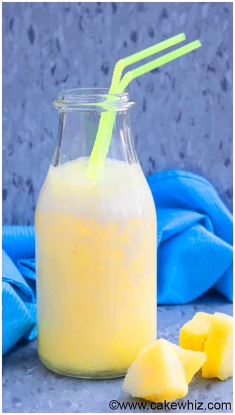 Pineapple Smoothie - CakeWhiz