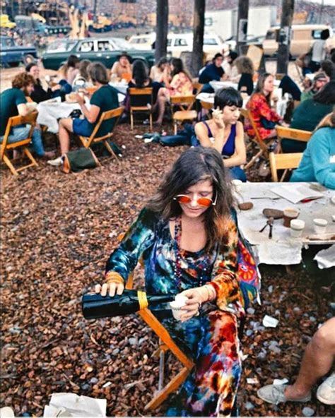 Janis Joplin. Woodstock. 1969 : r/OldSchoolCool