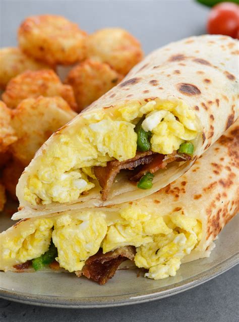 Bacon Egg & Jalapeno Breakfast Burrito - Easy Wrap Recipes