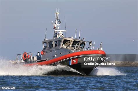 16,365 Ocean Rescue Boat Stock Photos, High-Res Pictures, and Images ...