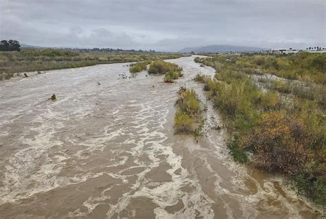 The Santa Clara River flows near Oxnard, California | FWS.gov