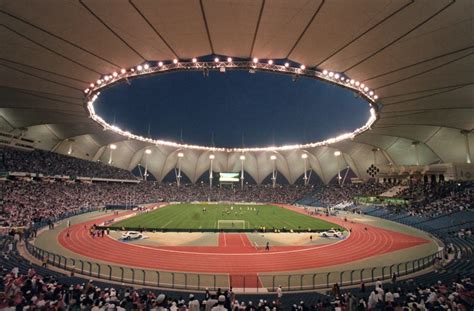 Saudi Arabia to let women enter sports stadiums in 2018