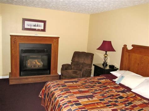 Jonathan Creek Inn And Villas $100 ($̶1̶4̶9̶). Maggie Valley Hotel Deals & Reviews - KAYAK