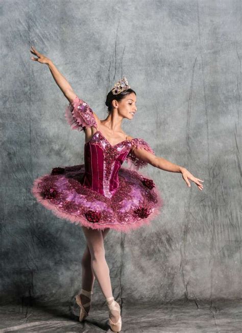 New "Nutcracker" costumes are loaded with sparkle | Nutcracker costumes, Sugar plum fairy ...