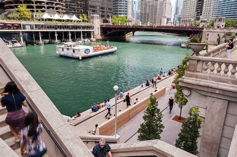 Chicago Riverwalk Expansion « Landezine International Landscape Award LILA