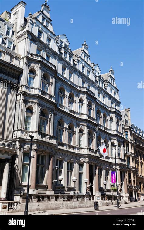 UK, London, Piccadilly, Japanese Embassy Stock Photo - Alamy