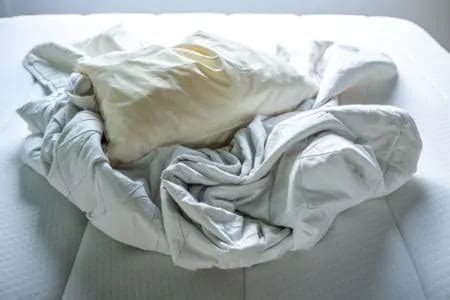 How to Wash Weighted Blankets (Machine or Hand)