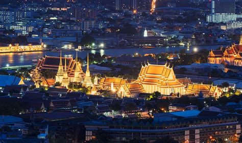 Visiting Wat Pho and the reclining Buddha - That Bangkok Life