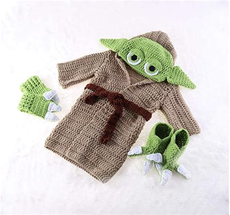 An Adorable Hand-Knit Baby Yoda Costume for Infants