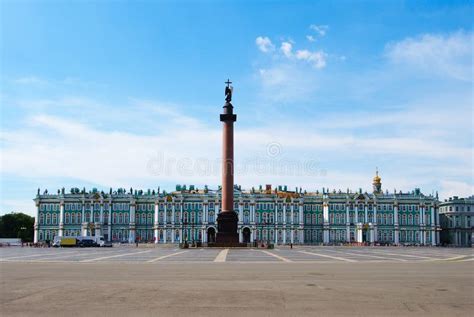 Palace Square in St. Petersburg Stock Photo - Image of russian, winter ...