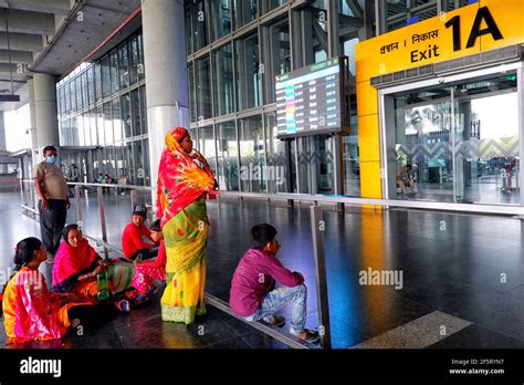 Kolkata airport terminal hi-res stock photography and images - Alamy