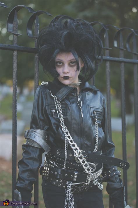 Edward Scissorhands Girls Halloween Costume | DIY Costumes Under $25