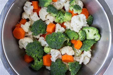 California Blend Vegetables with Parmesan Bread Crumbs - Delicious Little Bites