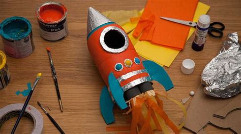 Image: Transform a bottle into a rocket in 6 easy steps | Arts & Crafts ...