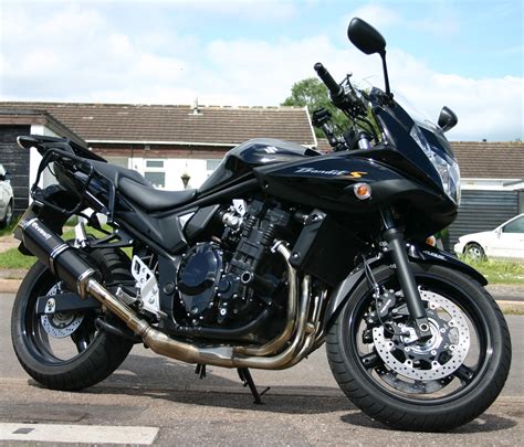 Suzuki Suzuki Bandit 650 - Moto.ZombDrive.COM