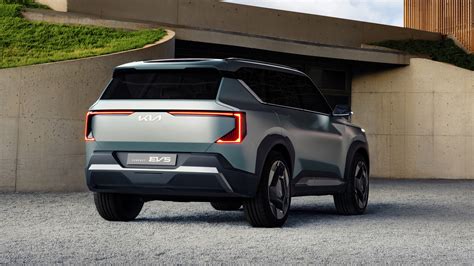 Kia EV5 concept hints at electric Sportage alternative