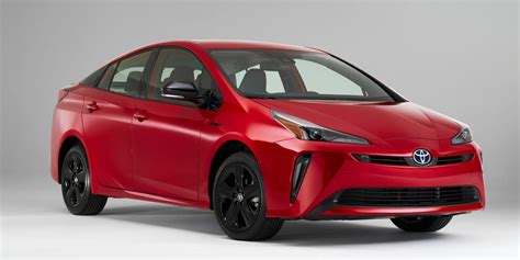 2021 Toyota Prius Review, Pricing, and Specs