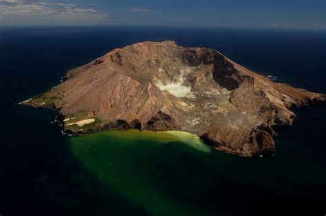 New Zealand: New magma chamber forming in one of world's most volcanically active regions