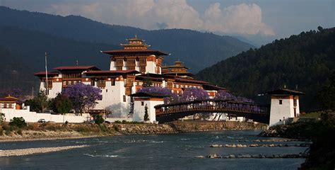 Photographing the charming fortresses of Bhutan - Darter Photography