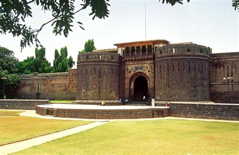 14 Historical Places in Pune, Historical Monuments in Pune - Fabhotels