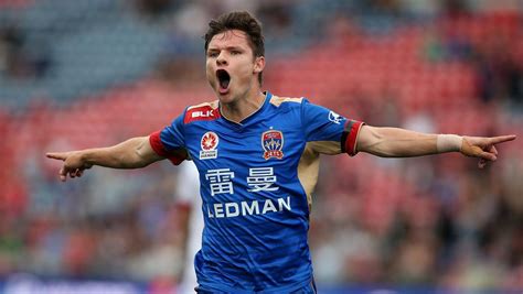 Wayne Brown Newcastle Jets contract extension | Daily Telegraph