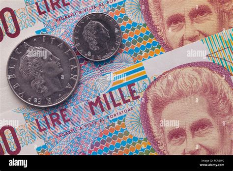 Different banknotes and coins of Italian Lira Stock Photo - Alamy