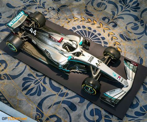 Mercedes launches 2020 W11 livery | GPToday.net