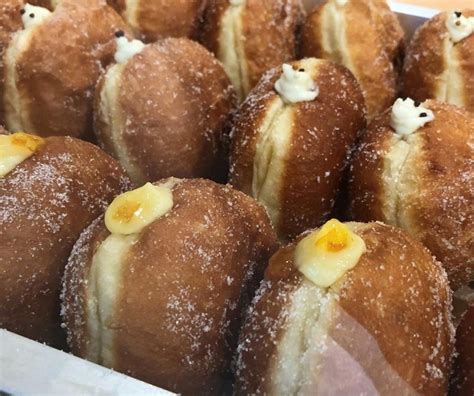 There's a brand-new modern doughnut shop and cafe now open in Vancouver ...