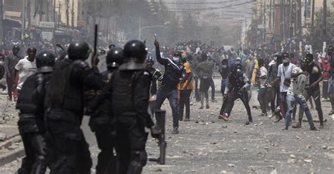 Senegal braces for 3 more days of protests as crisis deepens - The Mainichi