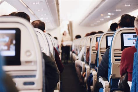 13 easy flight tips to make your next aircraft experience more enjoyable