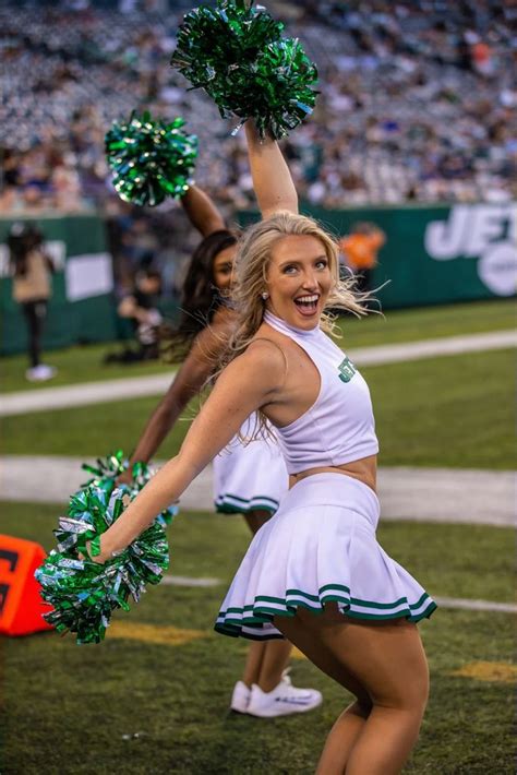 New York Jets Cheerleaders | Jets cheerleaders, New york jets, Cheerleading