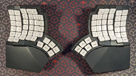 First impressions of the MoErgo Glove80 ergonomic keyboard - Josh ...