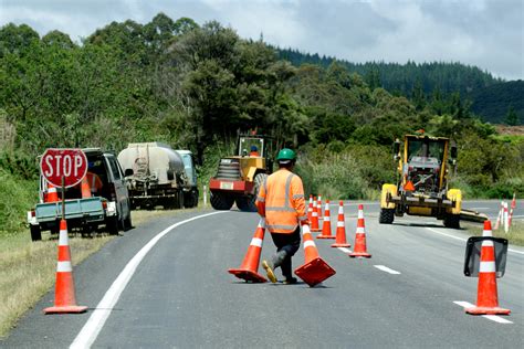 Sign Post Installation Made Easy With Telespar's Sqaure & Round Tubing