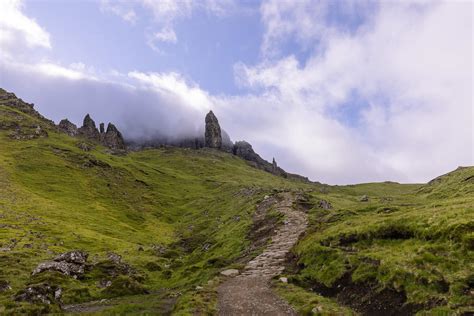 Guide To Visiting The Old Man Of Storr Trail - Walk & Map