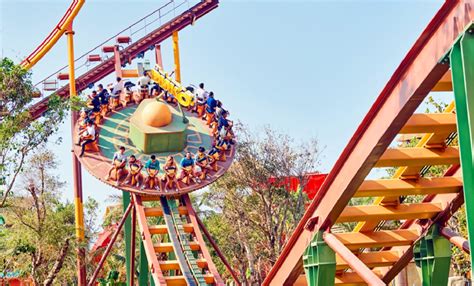 VinWonders Phu Quoc, Vietnam’s Largest Theme Park With Thrilling Rides ...