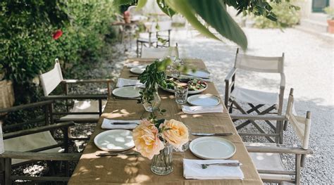 Al Fresco Dining Ideas: How To Set An Effortlessly Stylish Table ...