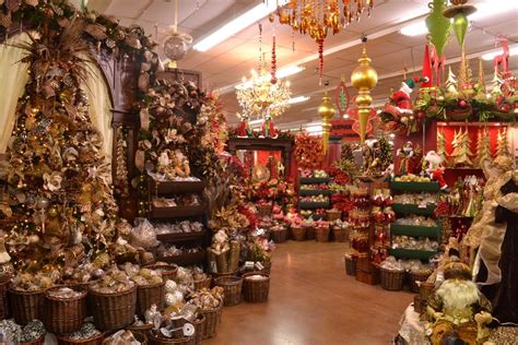 Decorator's Warehouse Arlington, TX; 60,000 sq ft of Christmas - Our Southern Home favorite ...