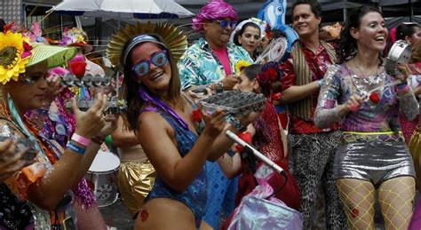 Sábado de Carnaval RJ: Confira blocos, agenda e programação - Blocos de Carnaval RJ 2021 - Rio ...