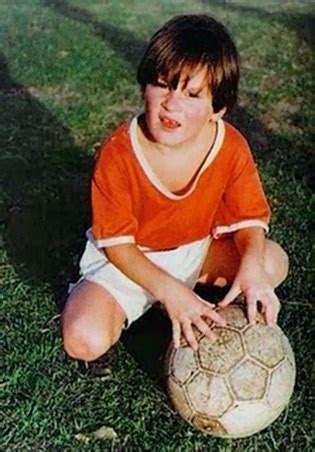 Lionel Messi Wiki, Age, Height, Education, Spouse, Family, Children ...