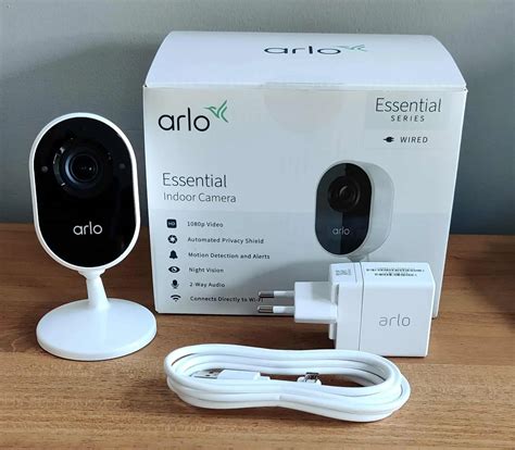 Arlo Essential Indoor - la caméra qui protège votre vie privée