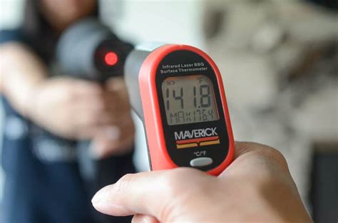 5 Best Smoker Thermometers In 2022 For BBQ Lovers | Dinners And Dreams