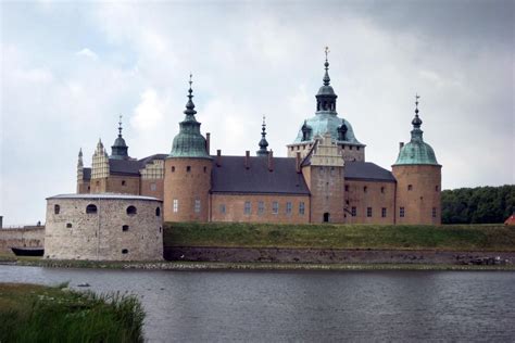 Kalmar Castle in Sweden | Slott, Landskap, Platser