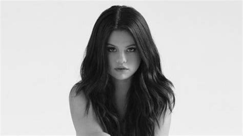 Selena Gomez Goes Topless For 'Revival' Album Cover | HuffPost Style