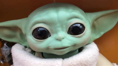 Hasbro Animatronic Baby Yoda: Unboxing & What s/he looks like without the robe - YouTube