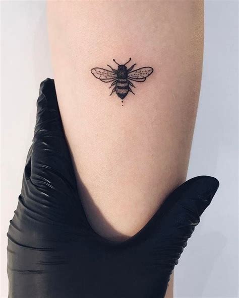 #inspiração | Tattoos, Insect tattoo, Bee tattoo